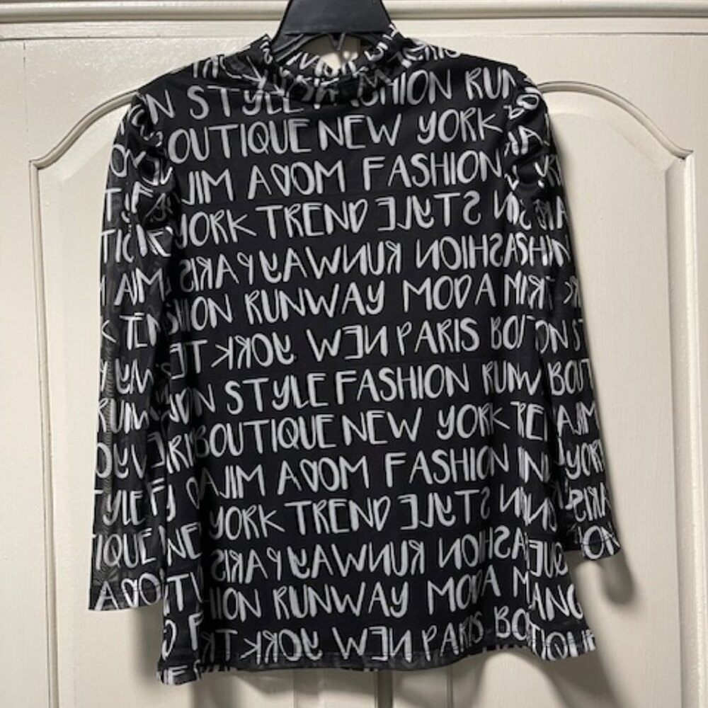 Madison Mock neck top Size XL NWT